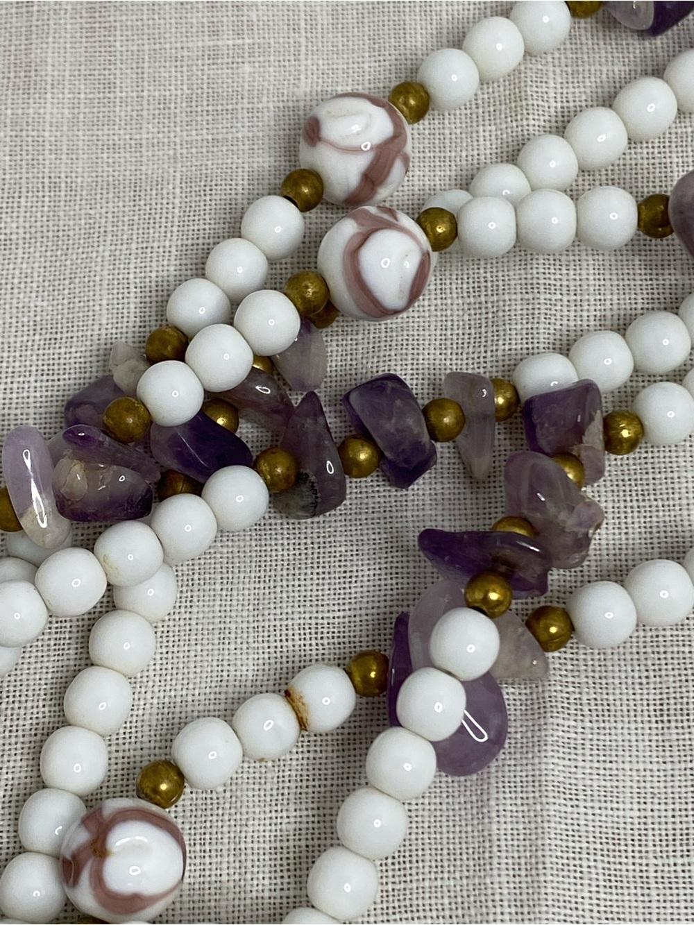 Two Strands White Beaded Necklace Amethyst Chips Pink Swirl Art Glass Boho